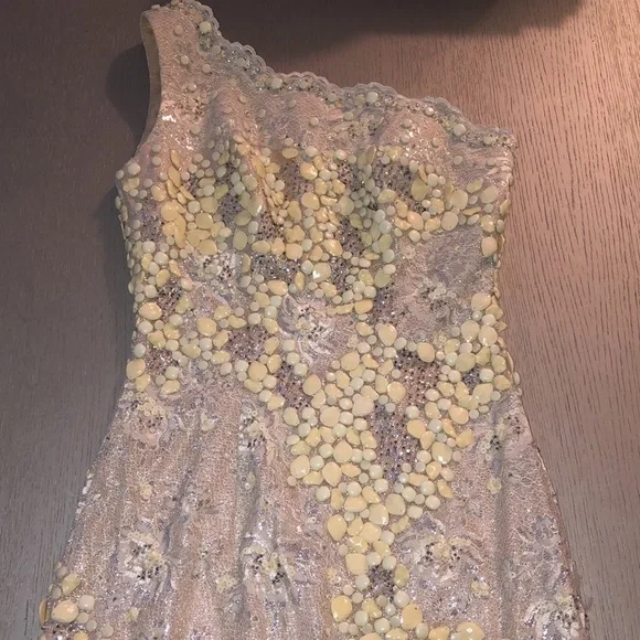 Mandalay one scholder cream Size 6 - Picture 14 of 15